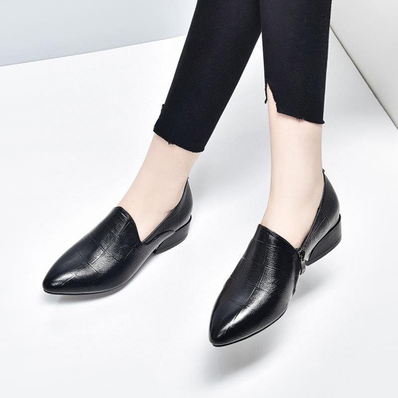 pointed toe flat mid-heel leather shoes